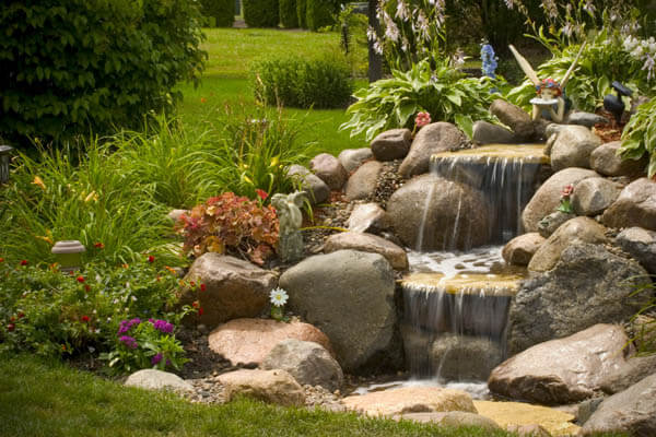Verwonderend Waterval in je tuin: inspiratie en tips om zelf te maken! | Ik AR-35
