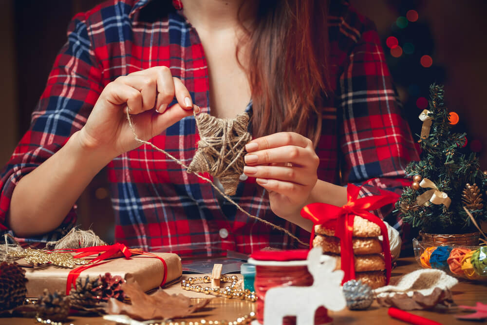 DIY kerstdecoratie: welke kerstversieringen kun je zelf maken?